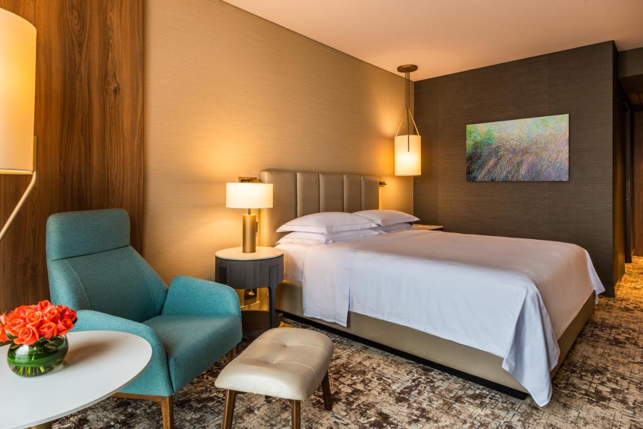 Hilton Bogota Corferias Luxury Hotels Bogota photo: 6
