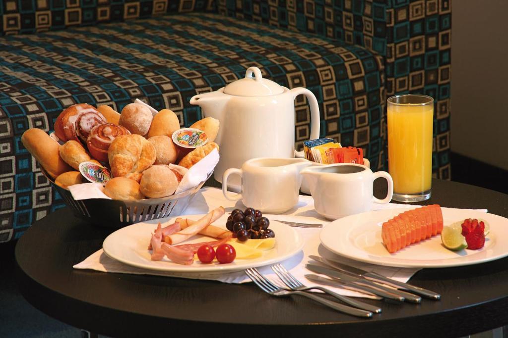 blue-suites-hotel-cheap-hotels-in-bogota-3 blue suites hotel cheap hotels in bogota breakfast