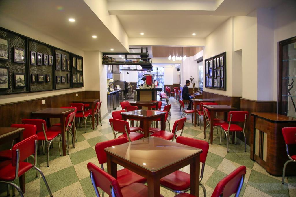 hotel-museo-san-moritz-cheap-hotels-in-bogota-3 hotel museo san moritz cheap hotels in bogota restaurant